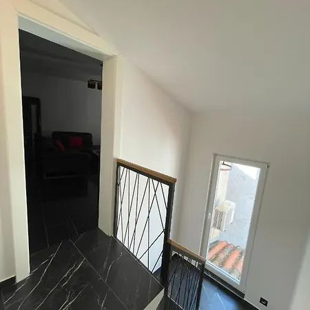 Moro Apartment *